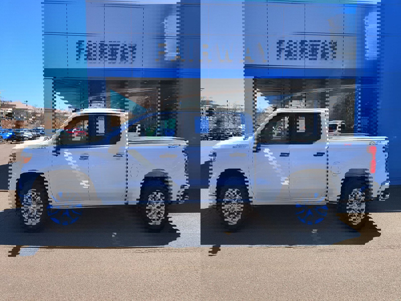 Used 2023 Chevrolet Silverado 1500 Custom image 5