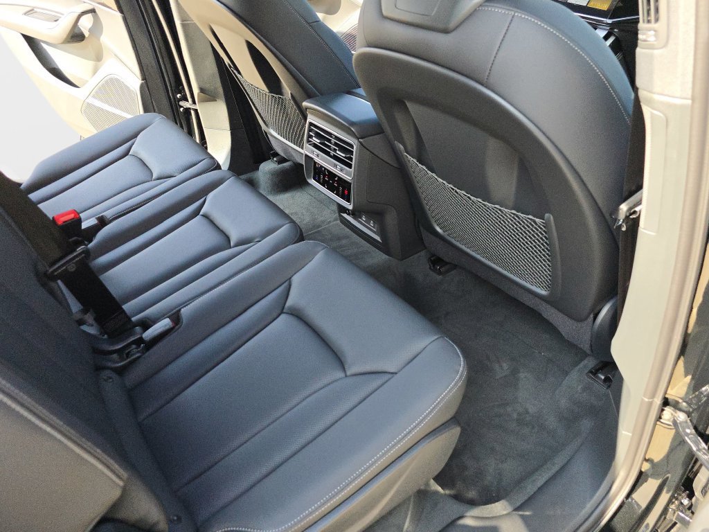 Certified 2026 Audi Q7 3.0T Premium Plus AWD/4WD image 11