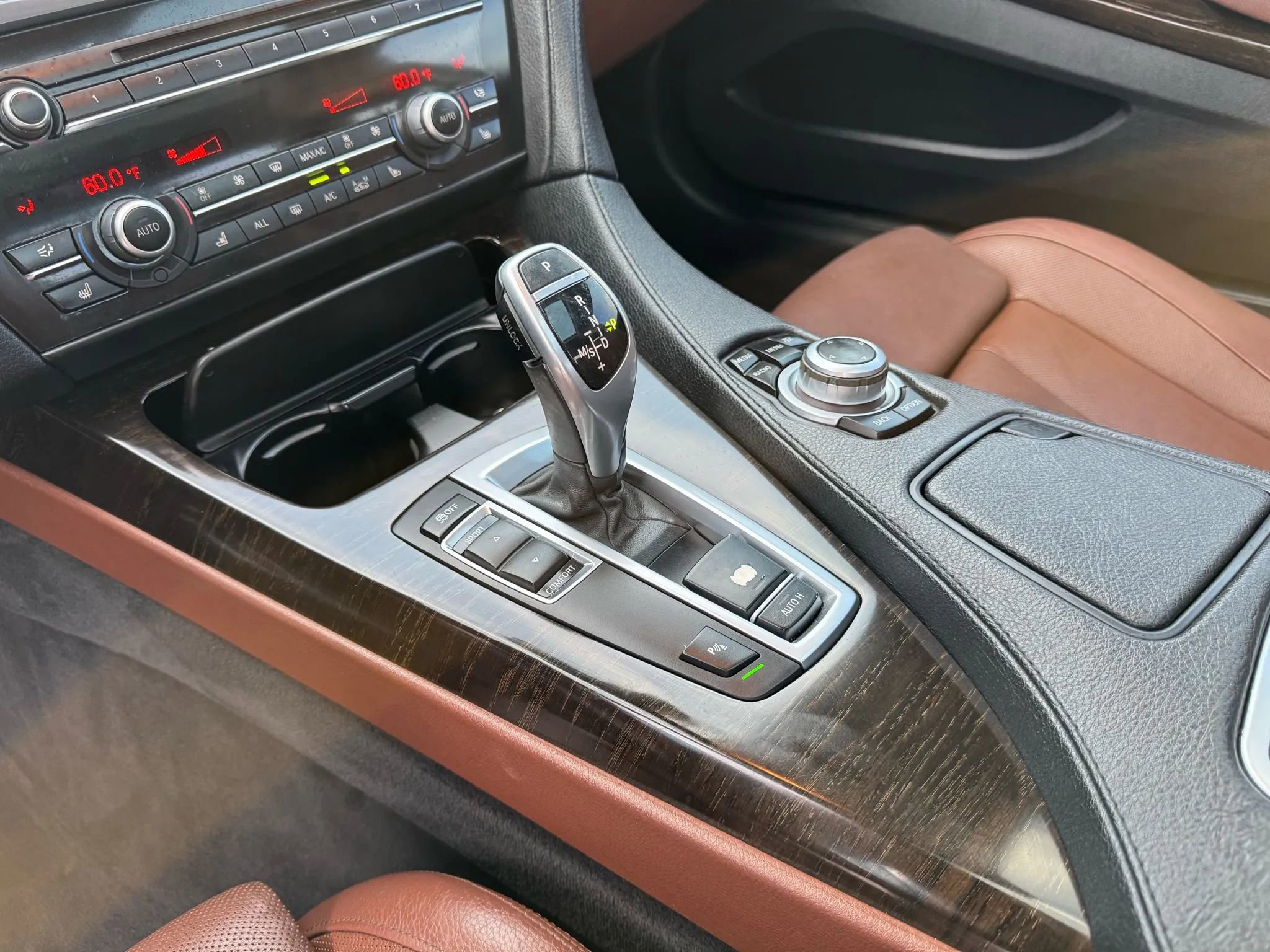 Used 2013 BMW 640i Coupe image 27