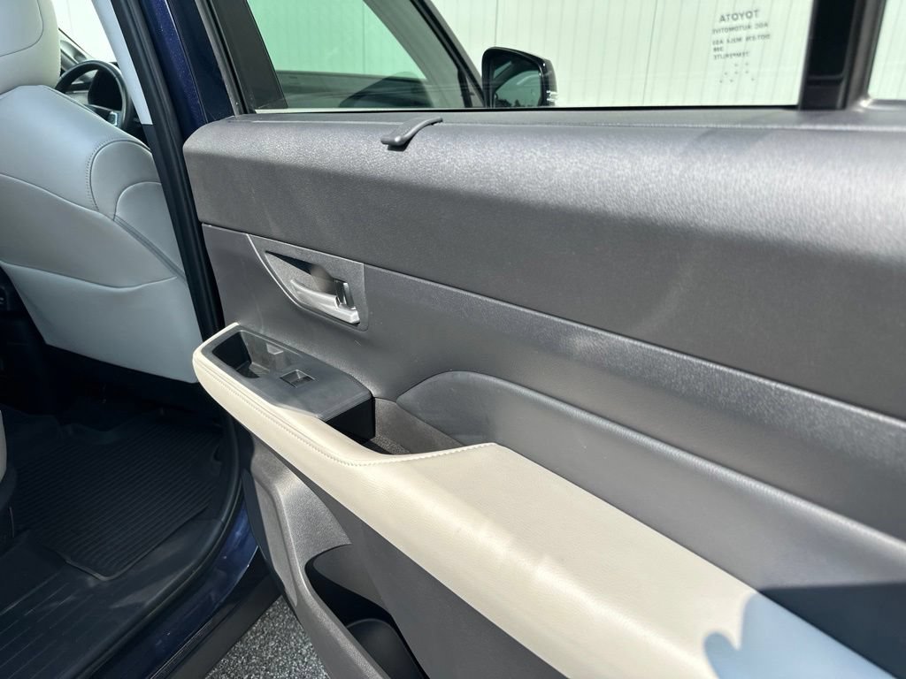 Used 2024 Toyota Grand Highlander AWD Hybrid image 30