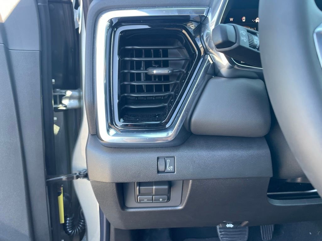 New 2026 GMC Canyon Elevation w/ Convenience Package image 18