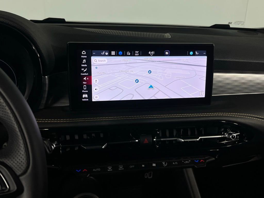 Used 2025 Alfa Romeo Tonale w/ Premium Package image 17