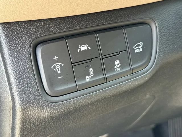 Used 2020 Hyundai Santa Fe SEL w/ Convenience Package FWD image 28
