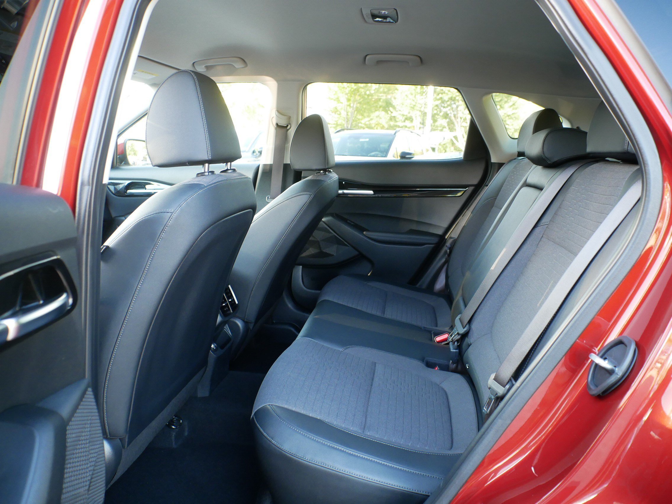 Certified 2023 Kia Seltos S w/ Navigation Package AWD/4WD image 31