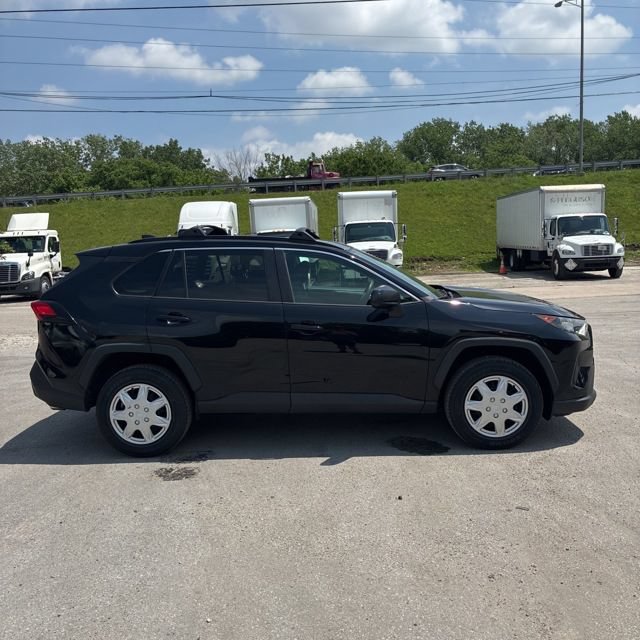 Used 2019 Toyota RAV4 LE w/ All Weather Liner Package AWD/4WD image 2