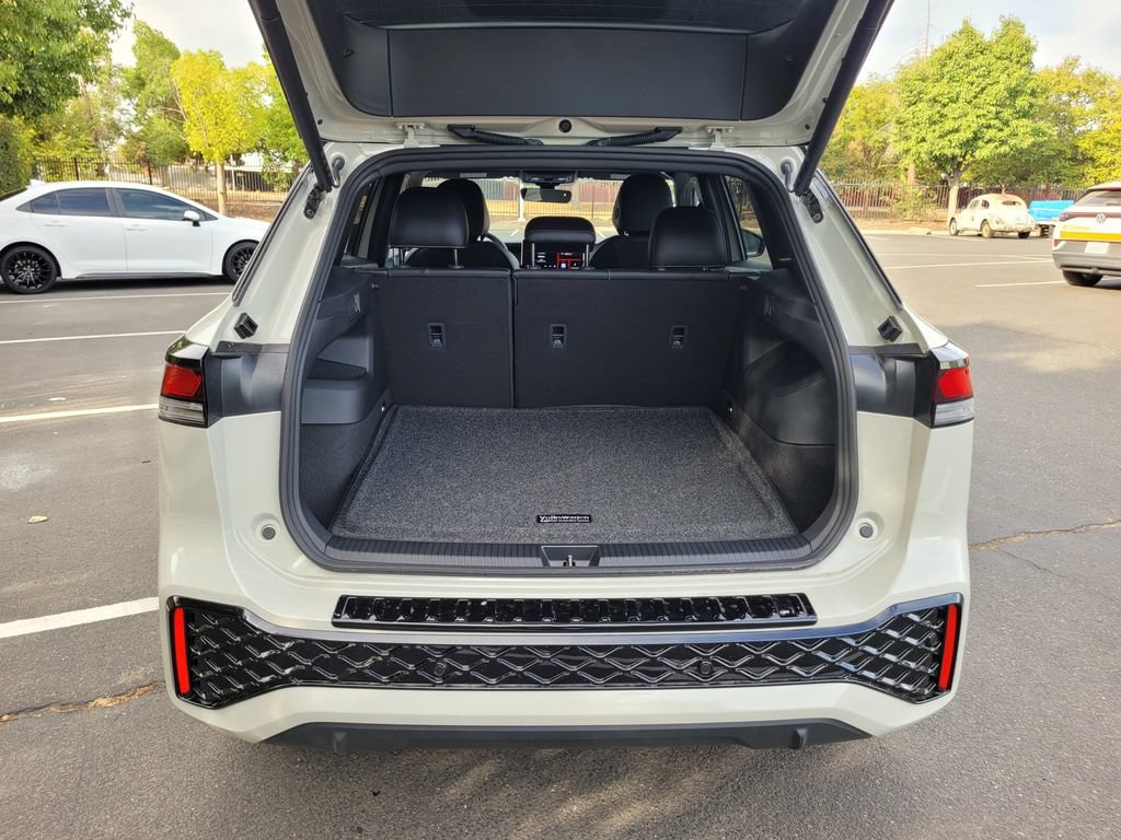 New 2026 Volkswagen Tiguan SE R-Line AWD/4WD image 27