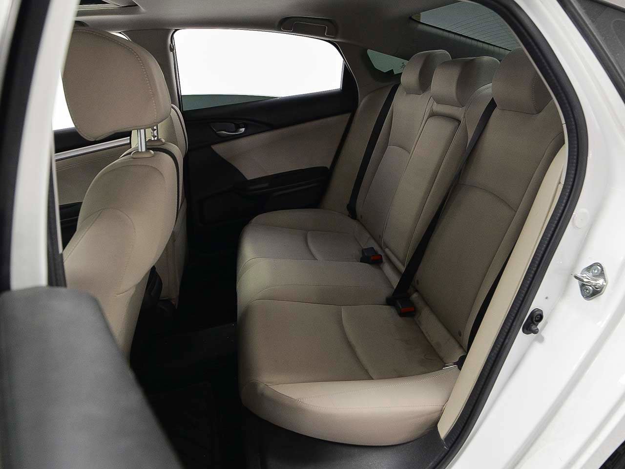 Used 2018 Honda Civic EX-T image 11