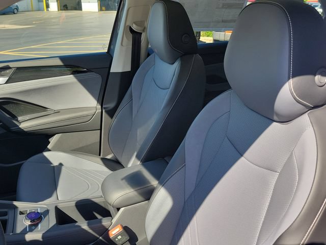 New 2026 Volkswagen Tiguan SE AWD/4WD image 12