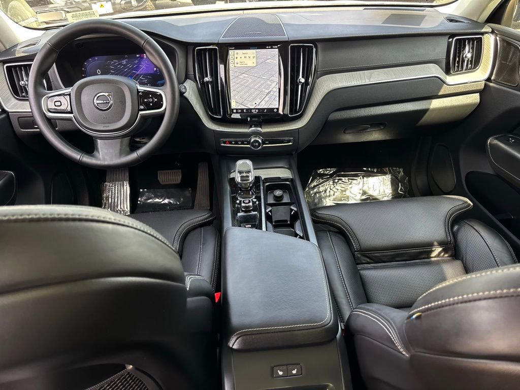 Used 2025 Volvo XC60 T8 Ultra w/ Protection Package Premier AWD/4WD image 12