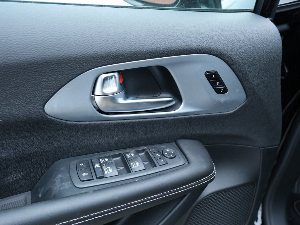 New 2026 Chrysler Pacifica Limited w/ S Appearance Package image 28