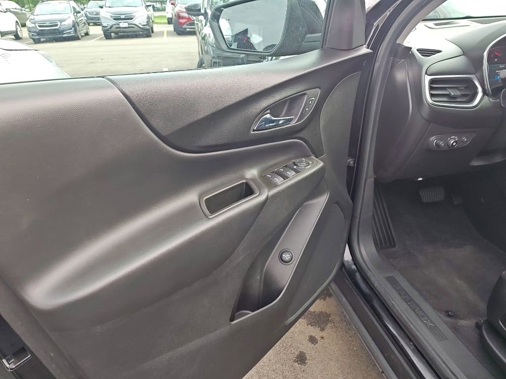 Used 2020 Chevrolet Equinox LT FWD image 4