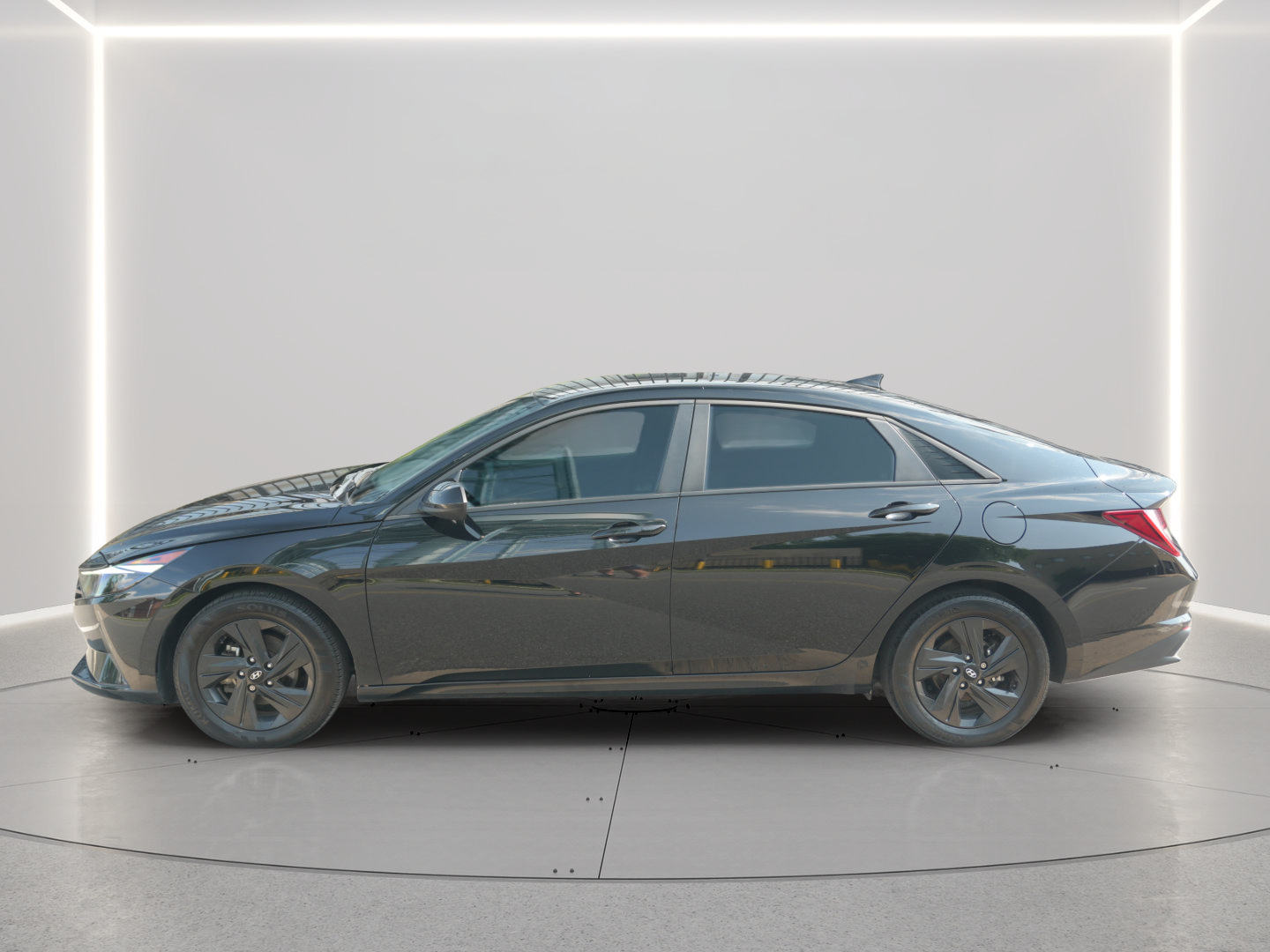 Used 2023 Hyundai Elantra Blue w/ Cargo Package FWD image 2