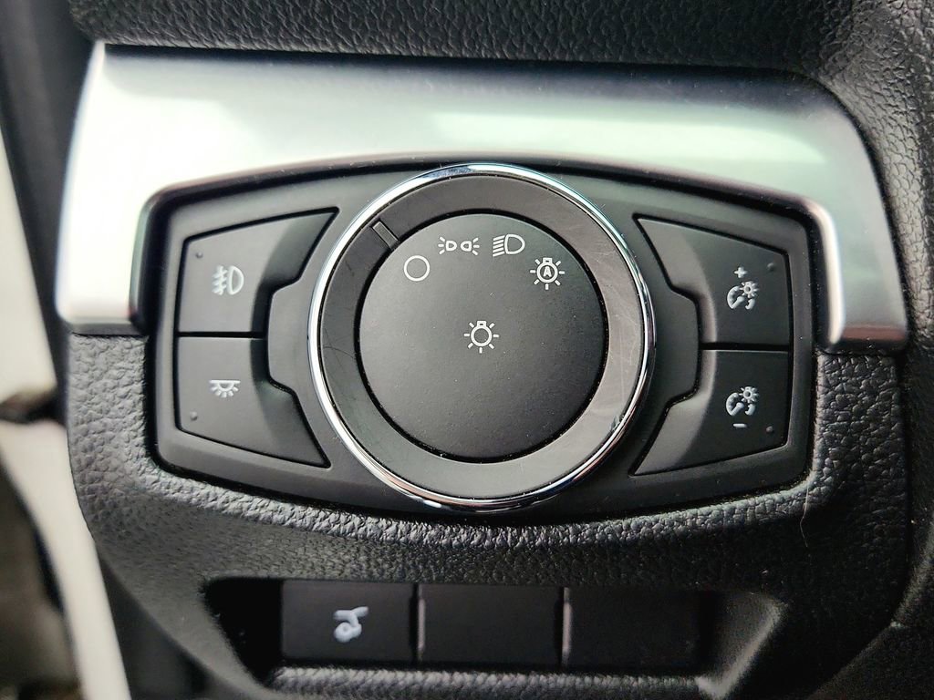 Used 2019 Ford Explorer Limited w/ Equipment Group 301A image 23