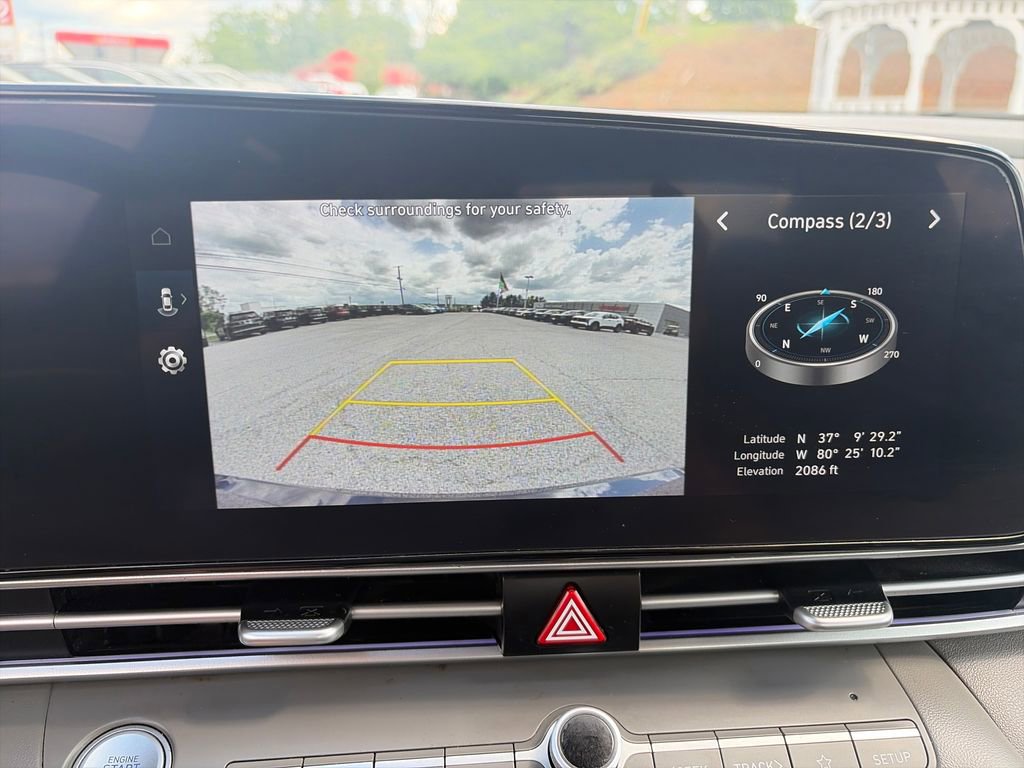 Used 2024 Hyundai Elantra SEL FWD image 21
