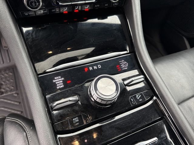 Used 2022 Jeep Grand Cherokee L Overland w/ Luxury Tech Group IV image 32