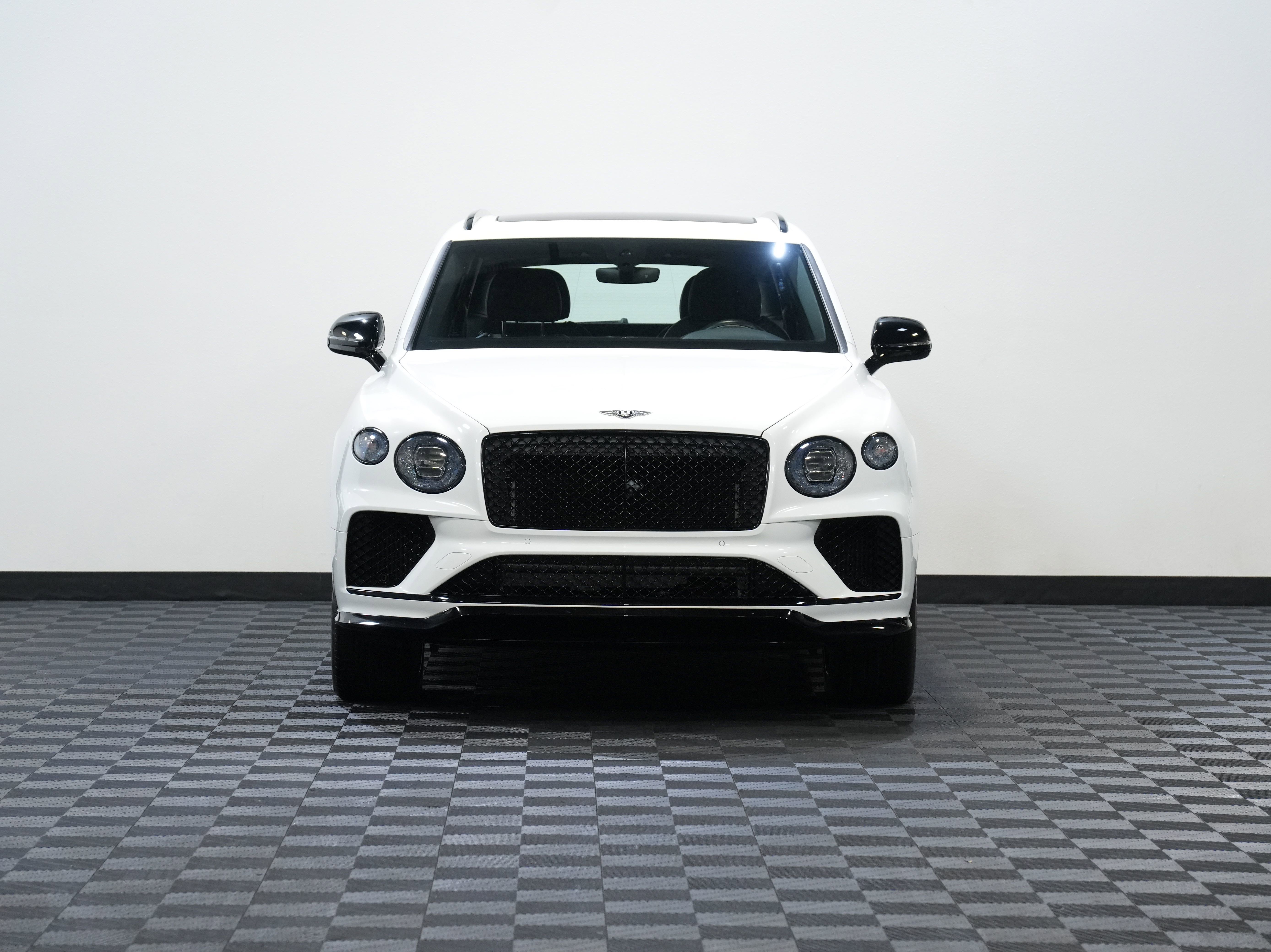 Used 2022 Bentley Bentayga image 4