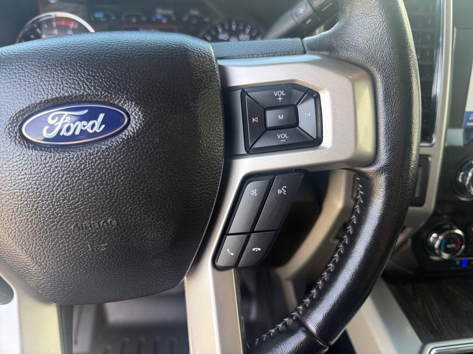 Used 2021 Ford F250 Lariat w/ Lariat Ultimate Package image 18