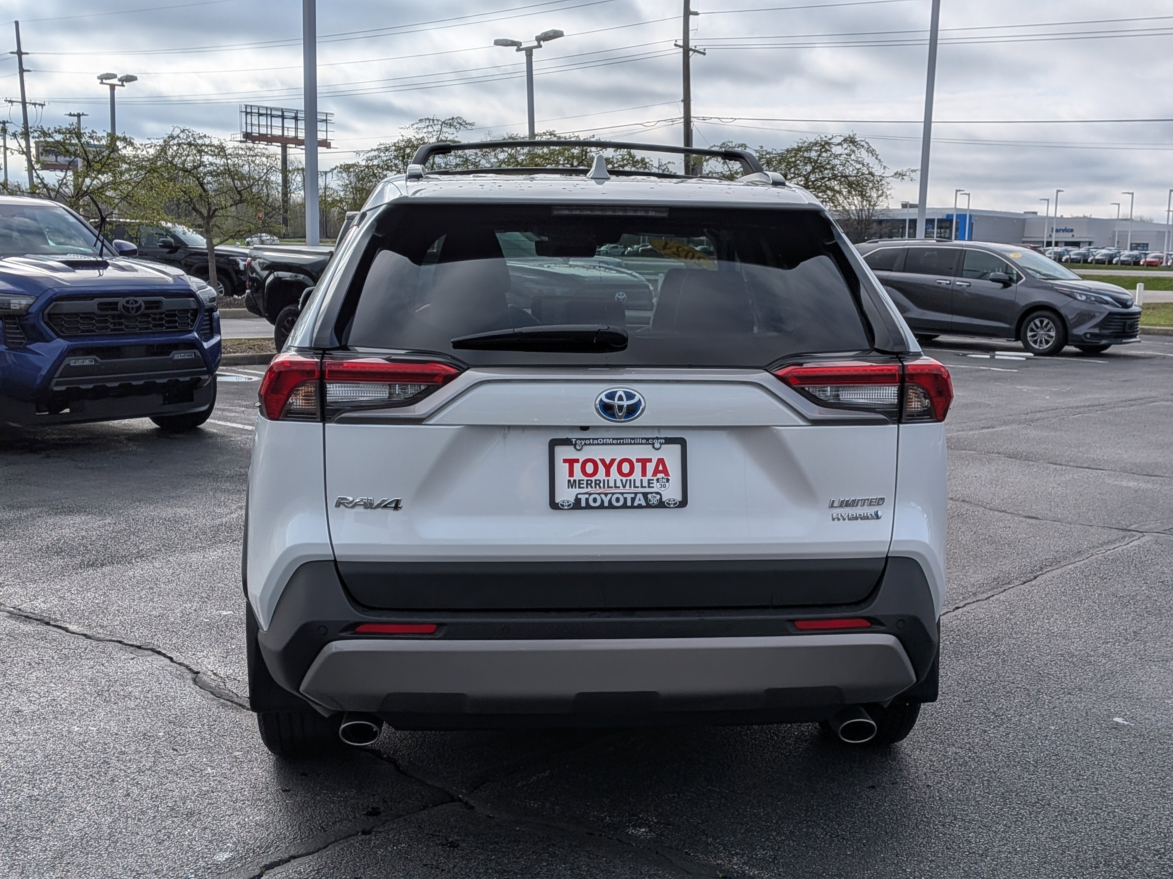 Used 2024 Toyota RAV4 Limited w/ Advanced Technology Package image 7