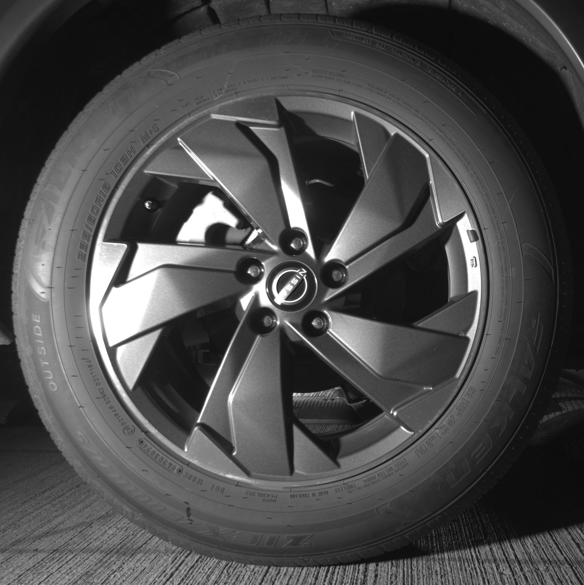 Used 2025 Nissan Rogue SV image 15