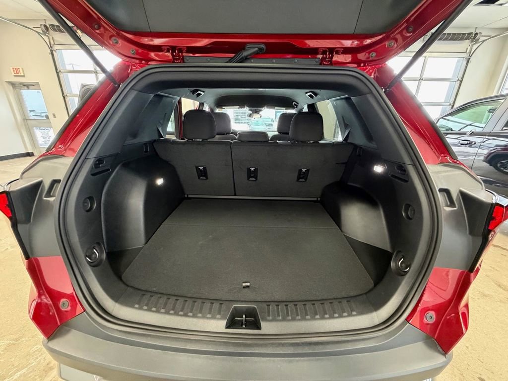 Used 2026 GMC Terrain Elevation image 13