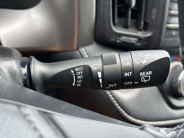 Used 2017 Toyota RAV4 XLE AWD/4WD image 27