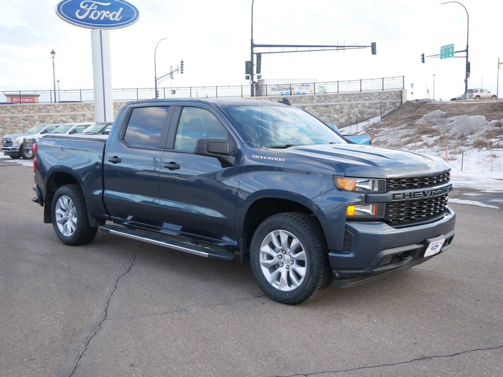 Used 2020 Chevrolet Silverado 1500 Custom w/ Custom Convenience Package image 3