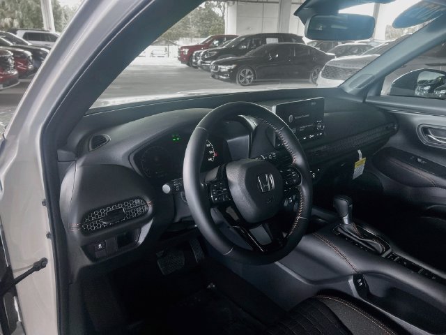 Certified 2025 Honda HR-V Sport image 11