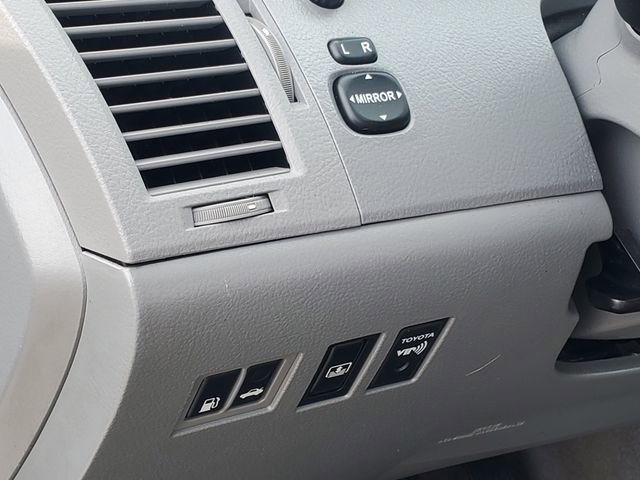 Used 2009 Toyota Avalon Limited image 10