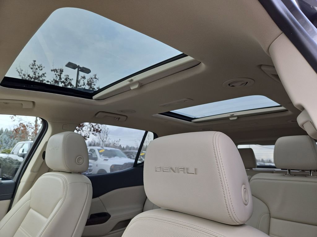 Used 2022 GMC Acadia Denali image 29