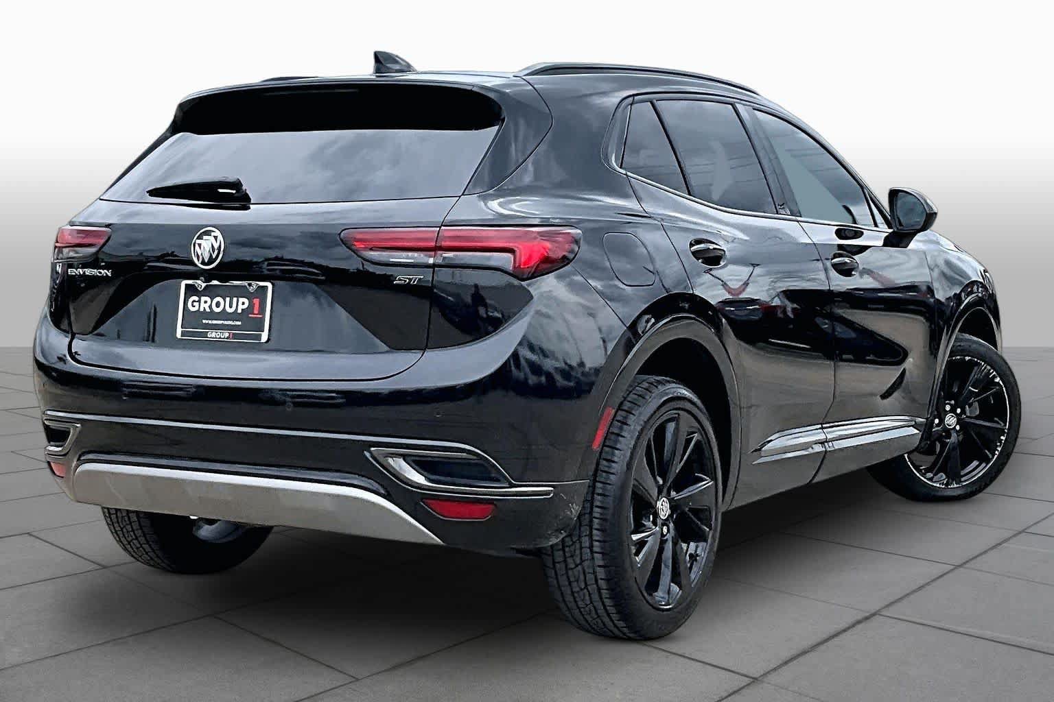 Used 2022 Buick Envision Essence w/ Sport Touring Package FWD image 13