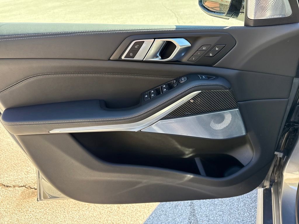 New 2026 BMW X5 M60i image 12