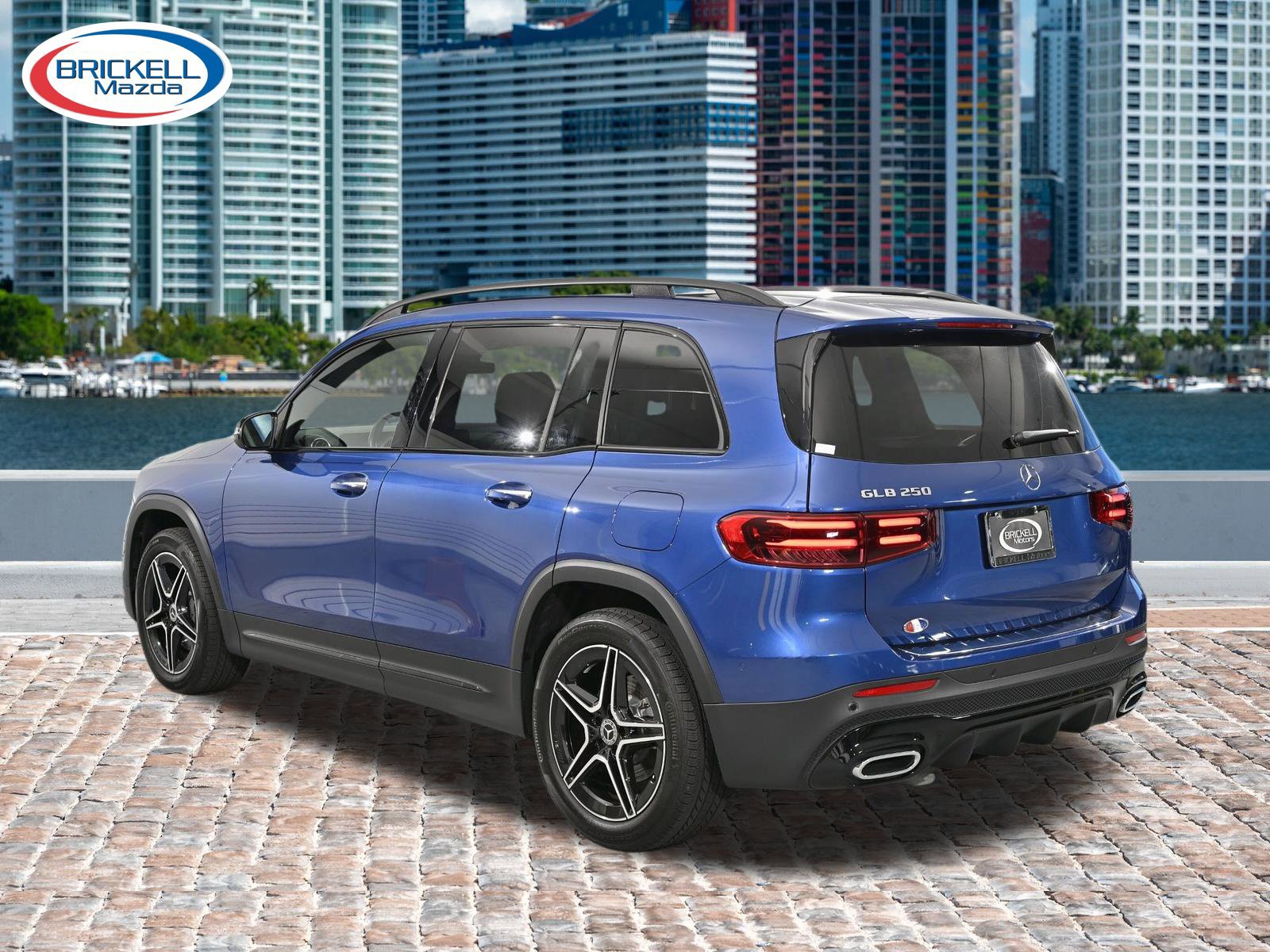 Used 2024 Mercedes-Benz GLB 250 image 4
