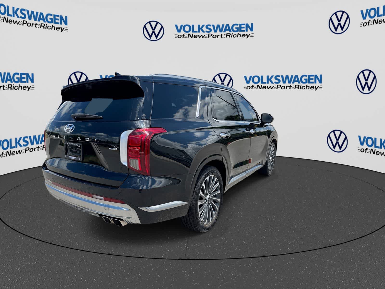 Used 2024 Hyundai Palisade Calligraphy AWD/4WD image 6
