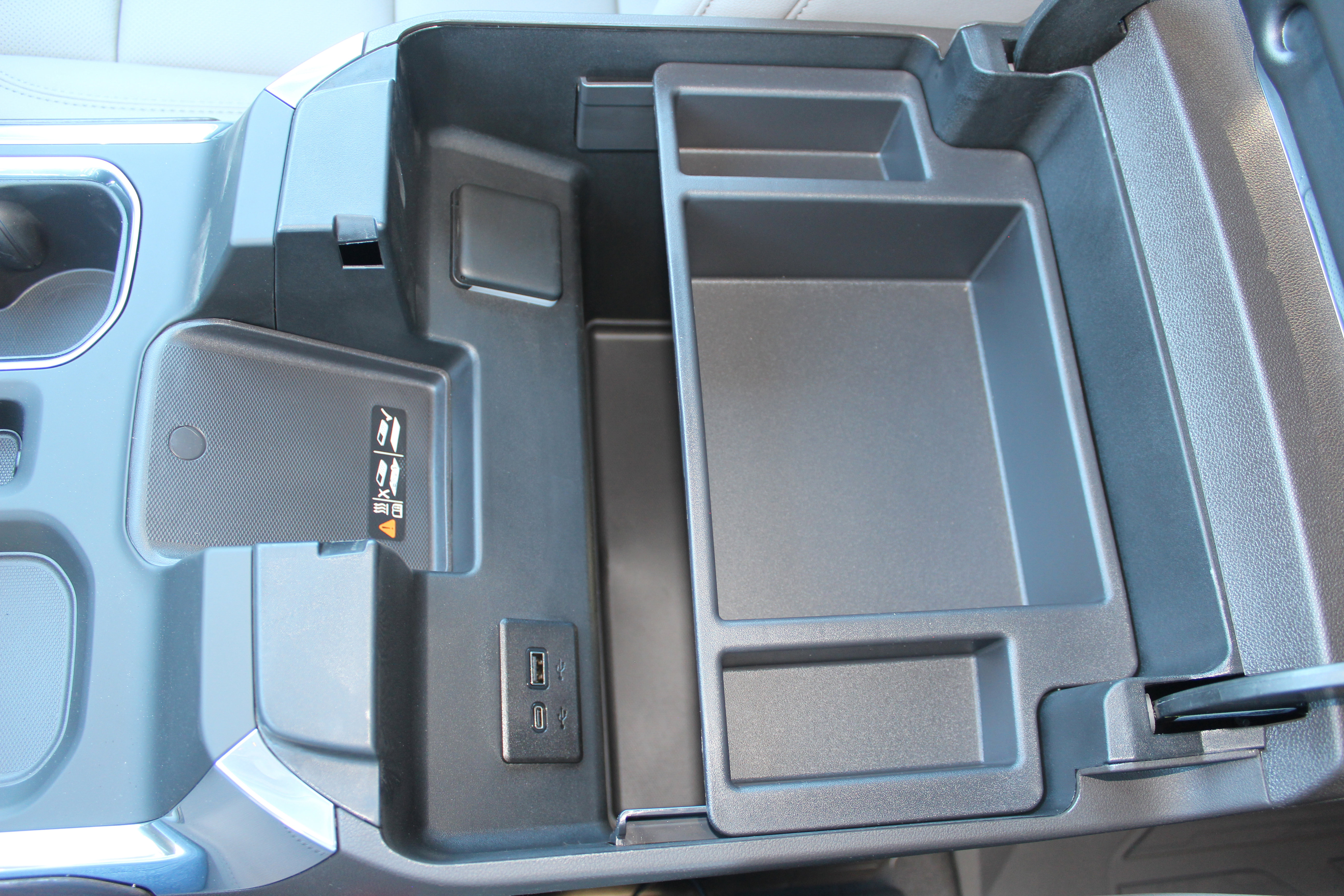 New 2026 GMC Sierra 1500 SLT image 44