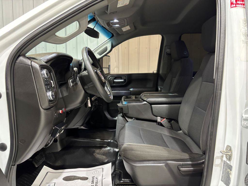Used 2023 GMC Sierra 3500 Pro w/ Convenience Package AWD/4WD image 11