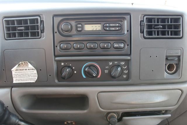 Used 2000 Ford F450 4x4 Regular Cab Super Duty image 17