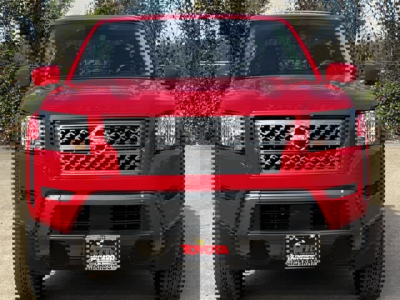 Used 2023 Nissan Frontier SV image 7