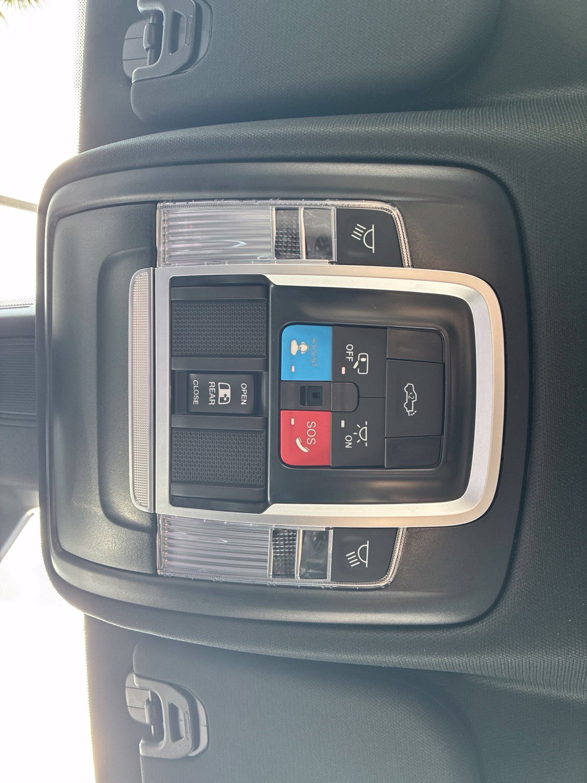 New 2027 RAM 1500 Laramie AWD/4WD image 28