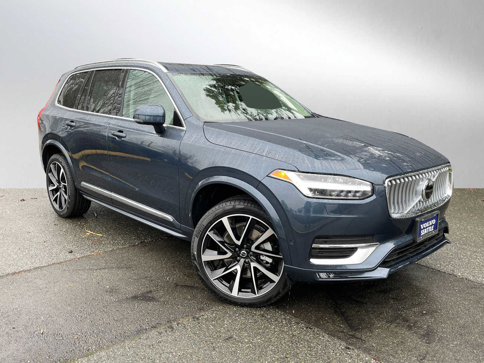 New 2023 Volvo XC90 B6 Plus w/ Protection Package Premier