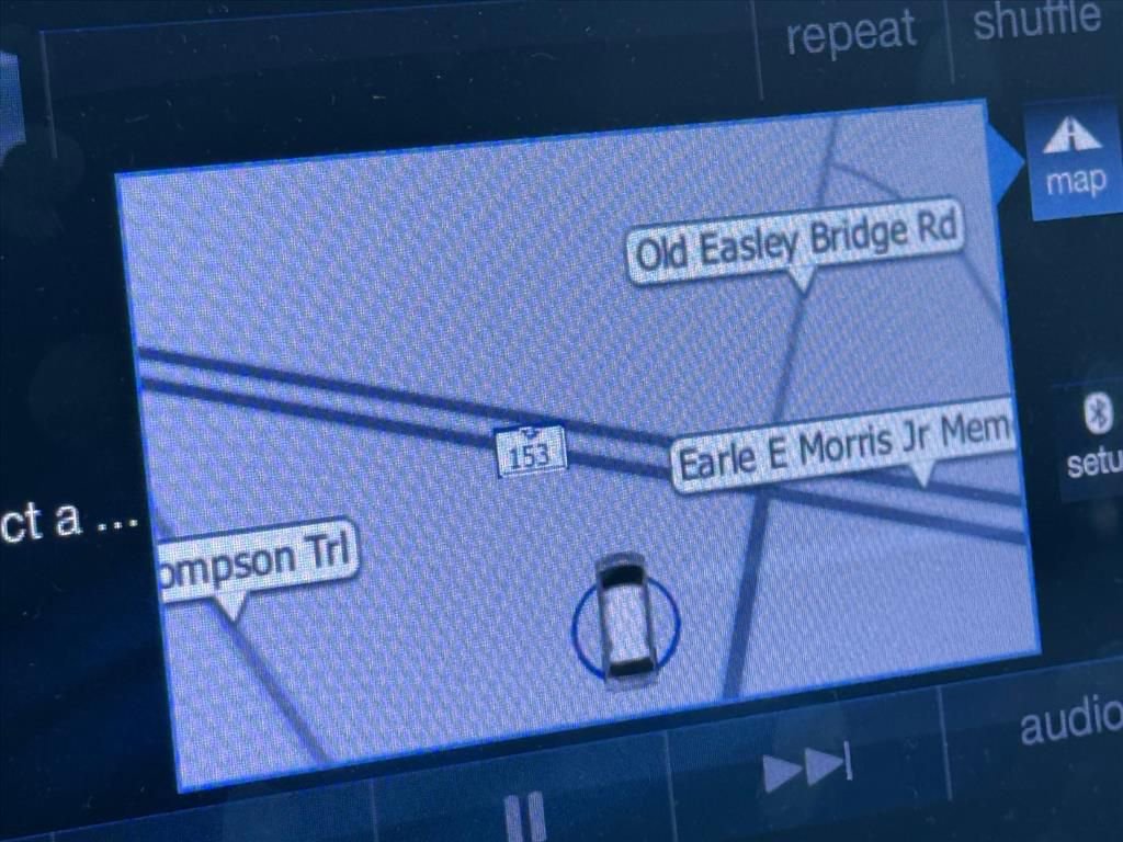 Used 2017 Chrysler Pacifica Touring-L Plus w/ Tire & Wheel Group image 23