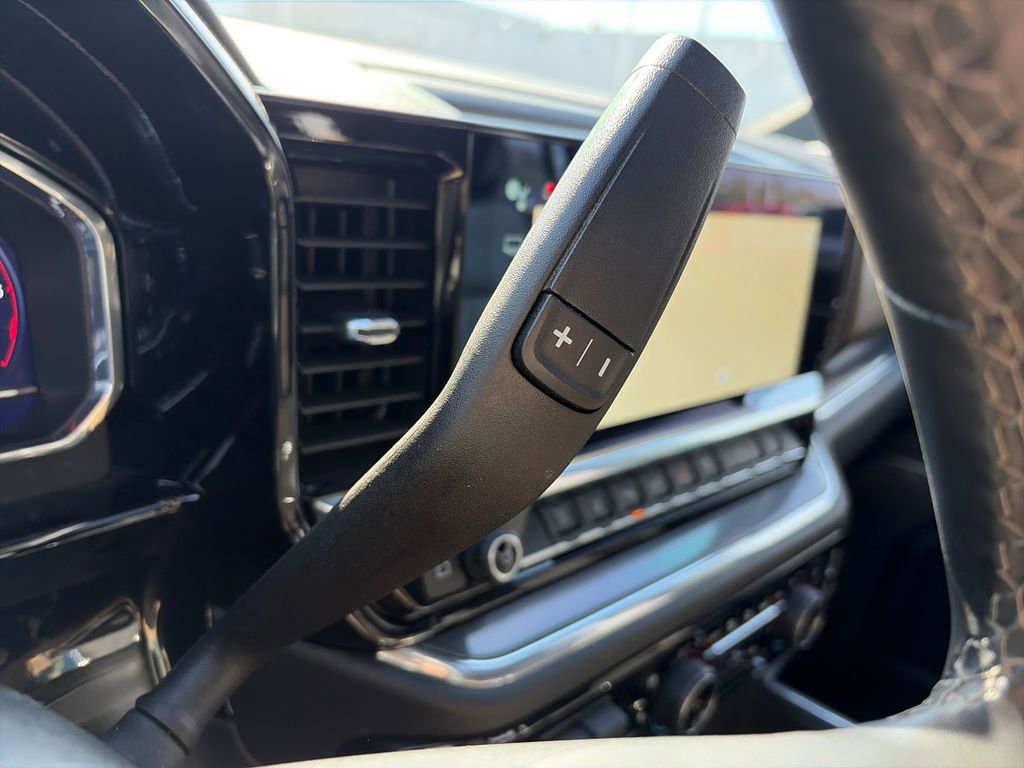 Used 2025 Chevrolet Silverado 2500 High Country w/ High Country Premium Package AWD/4WD image 27