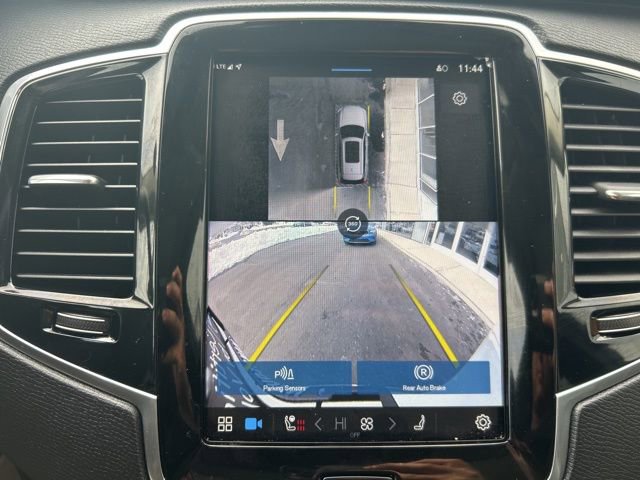 Certified 2025 Volvo XC90 B6 Plus image 23