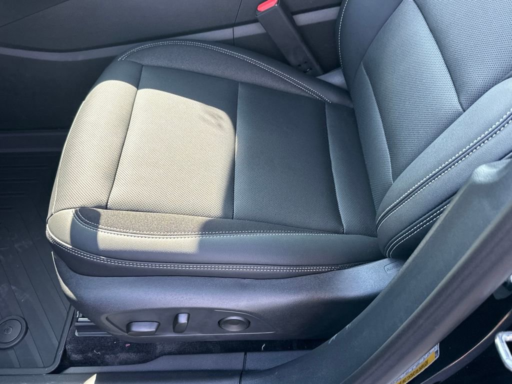 New 2026 Chevrolet Blazer EV LT image 11