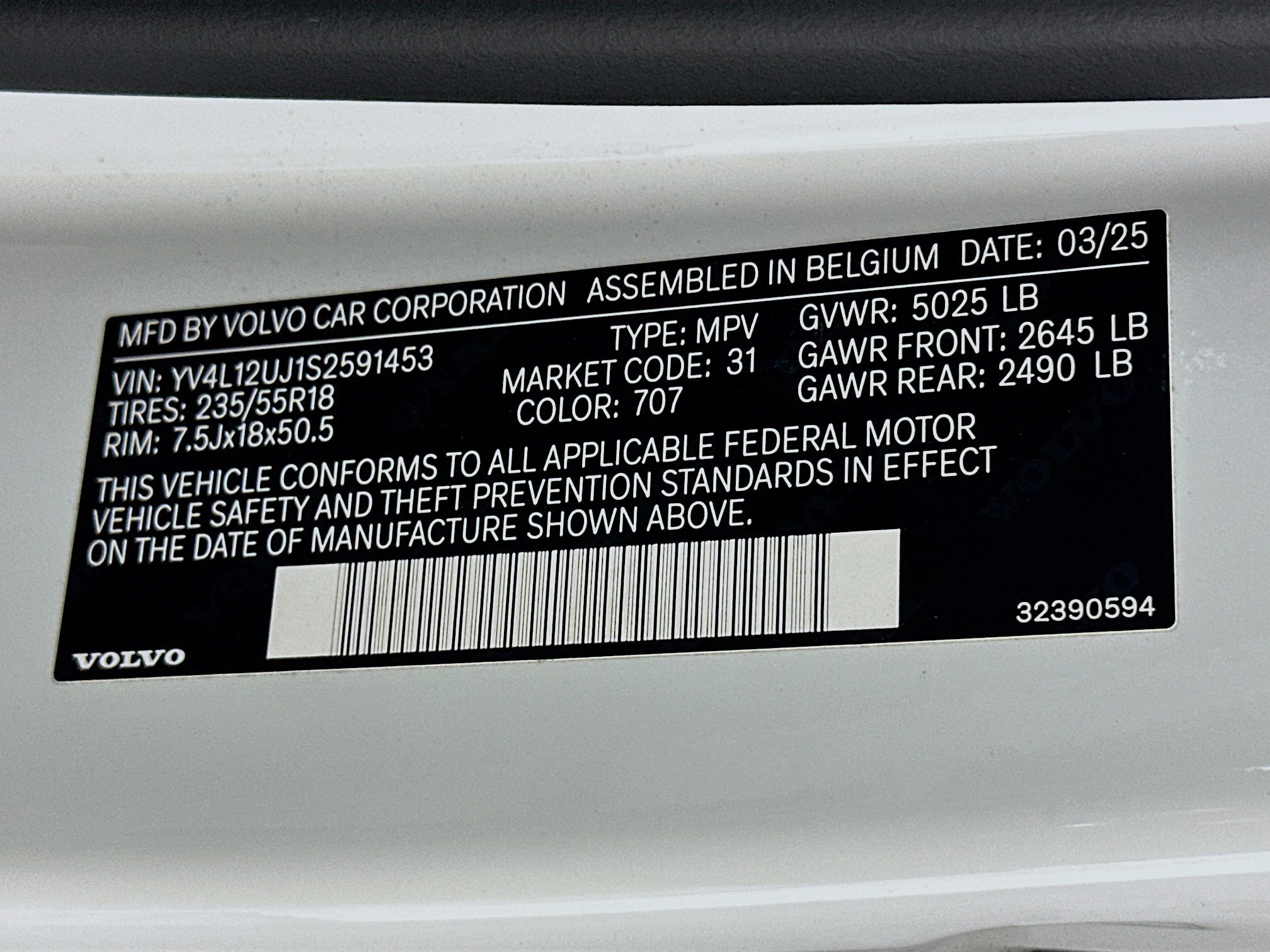 Used 2025 Volvo XC40 B5 Core AWD/4WD image 12