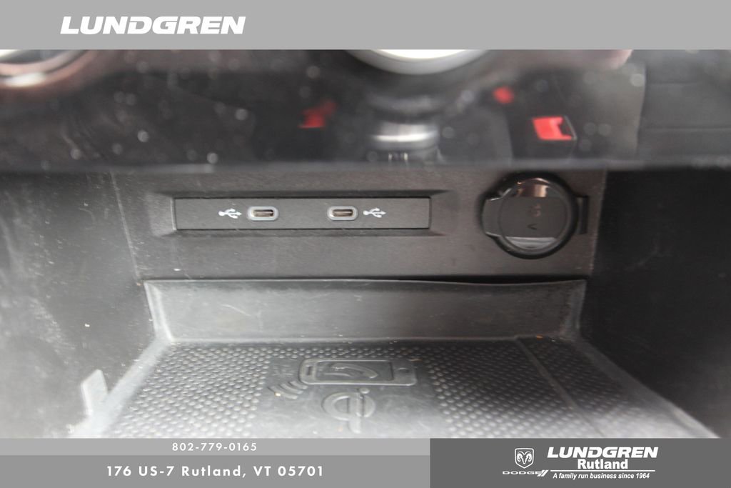 Used 2024 Volkswagen Taos SE image 24