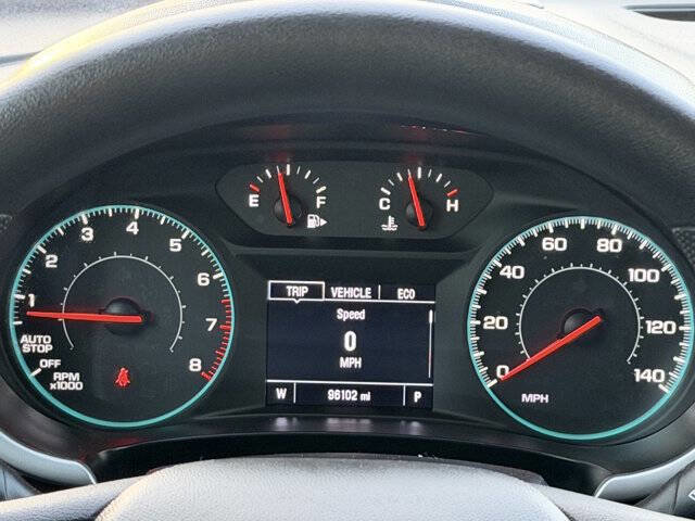 Used 2023 Chevrolet Malibu LT image 5