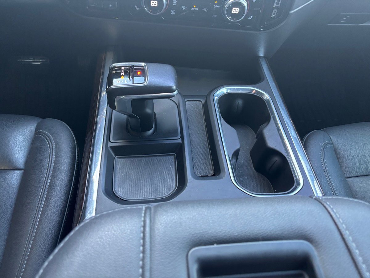 Used 2022 GMC Sierra 1500 Elevation w/ Elevation Premium Package image 5