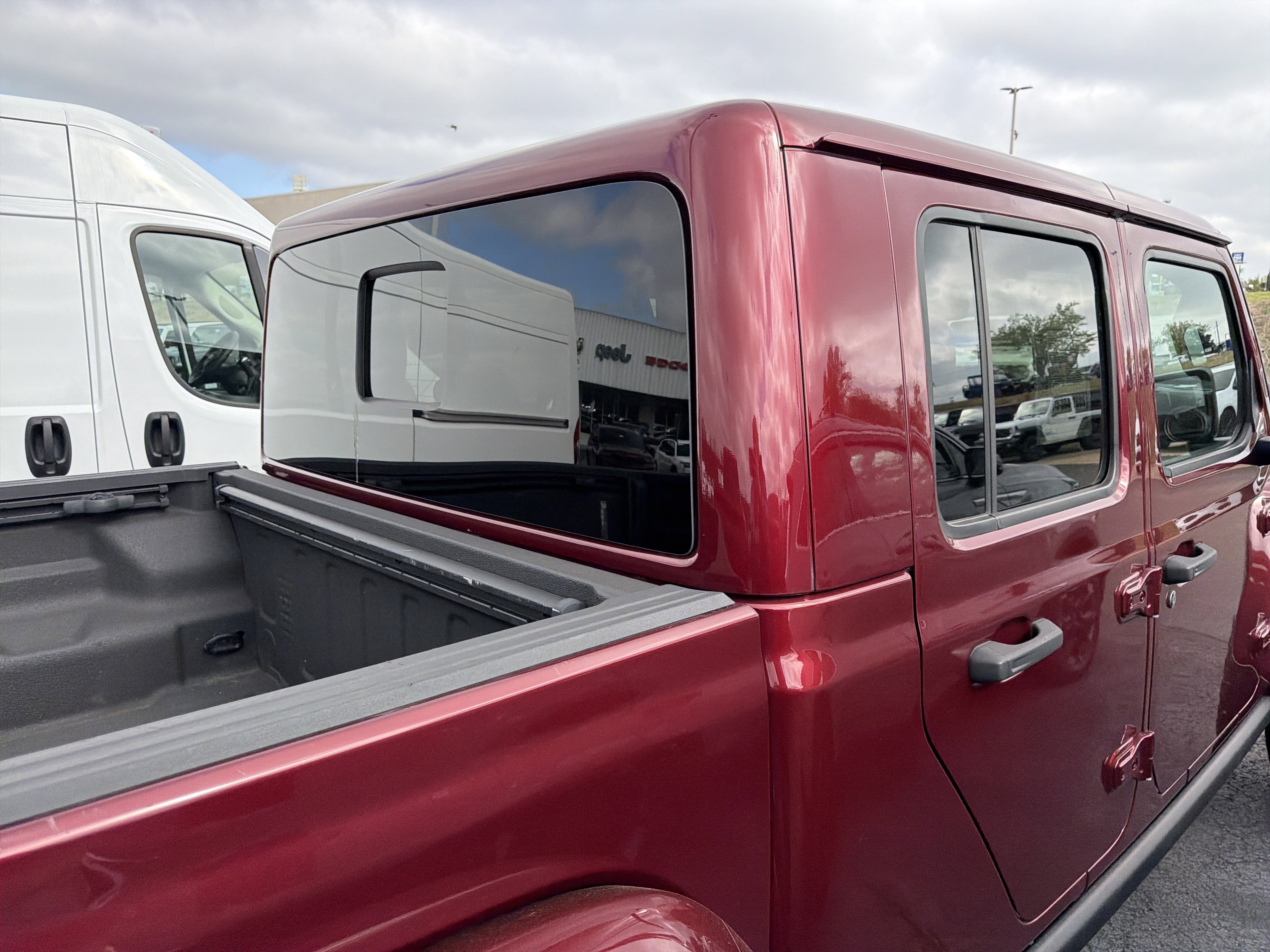 Used 2021 Jeep Gladiator Mojave image 8