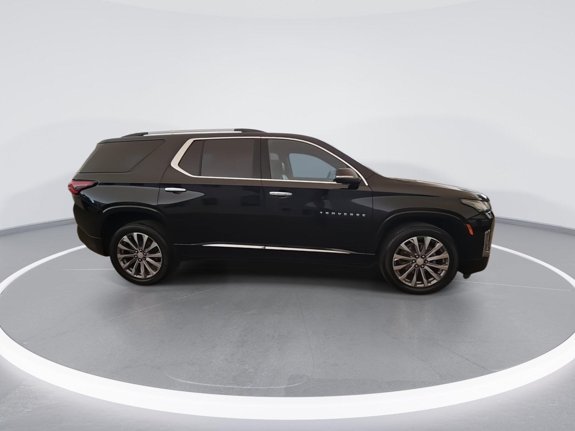 Used 2022 Chevrolet Traverse Premier AWD/4WD image 4
