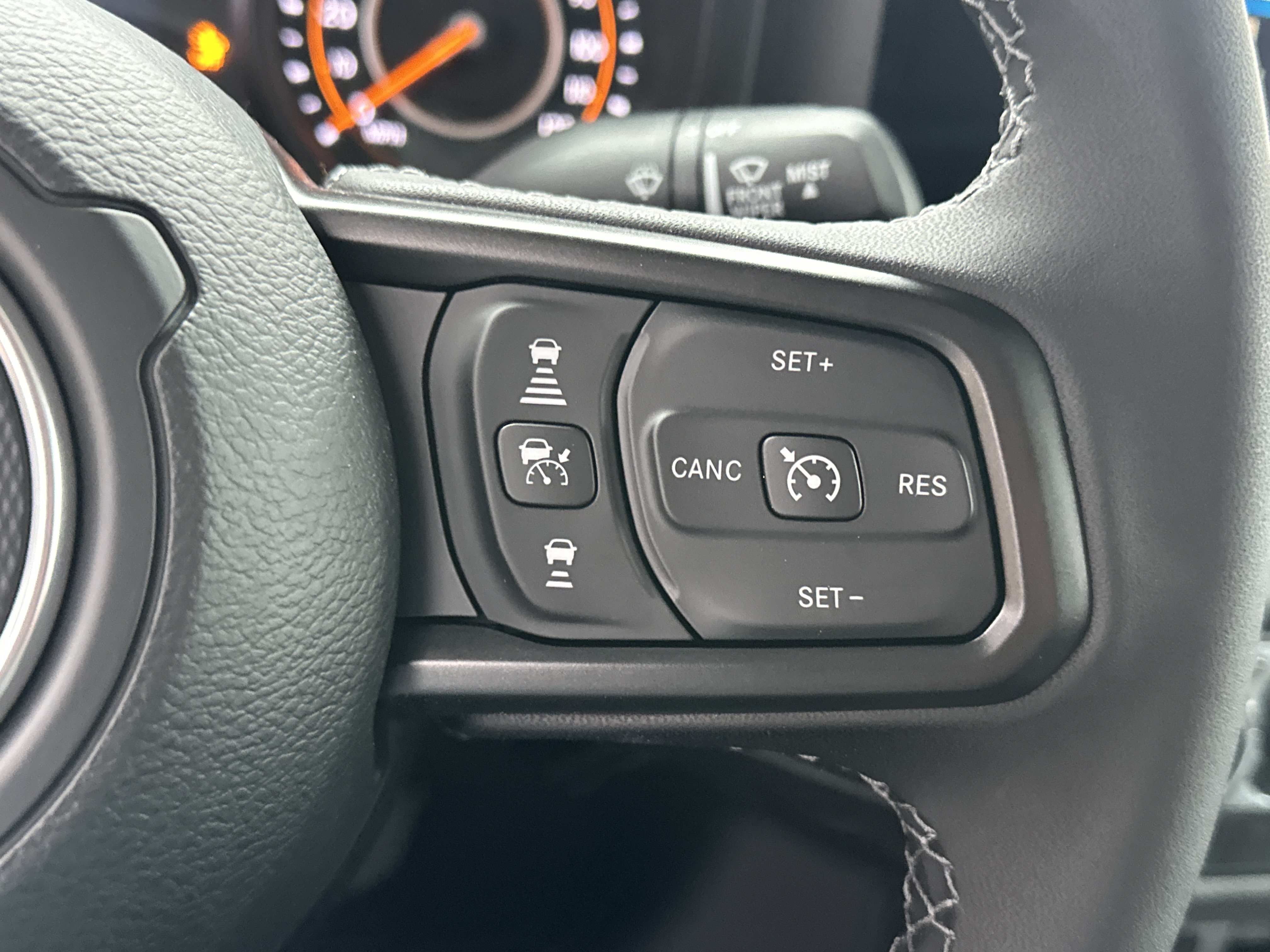 New 2026 Jeep Gladiator Sport AWD/4WD image 9